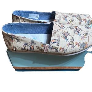 Disney x TOMS Classic Taupe Gus and Jaq Printed Canvas 7.5 Limited Edition RARE